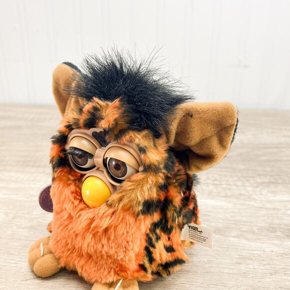 Vintage 1999 Furby Cheetah Leopard Tiger Electronic Toy Original Rare Orange - Picture 3 of 7
